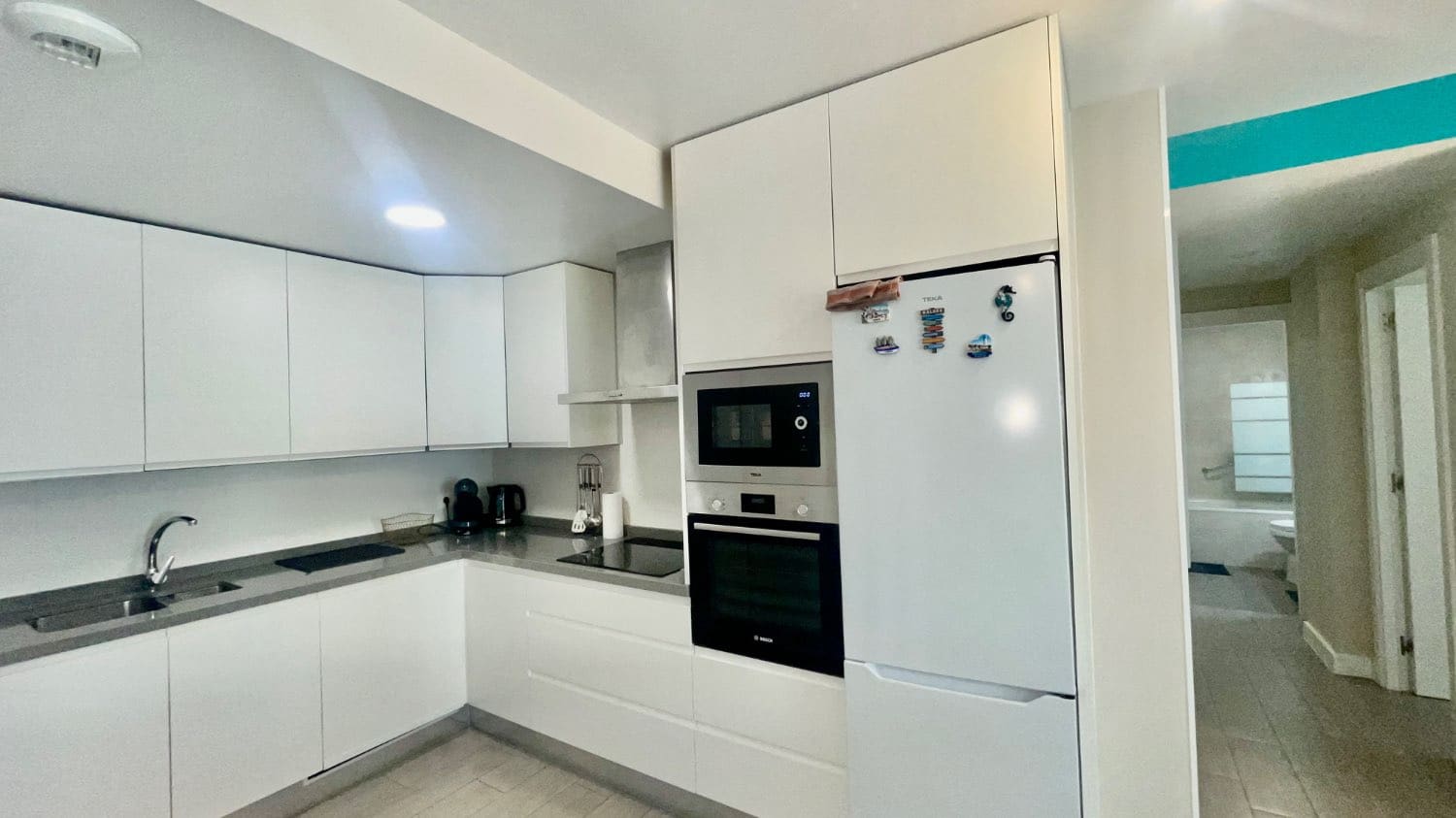 3 soveværelse Lejlighed til salg i Torrox med swimmingpool garage - € 415.000 (Ref: 9976873)