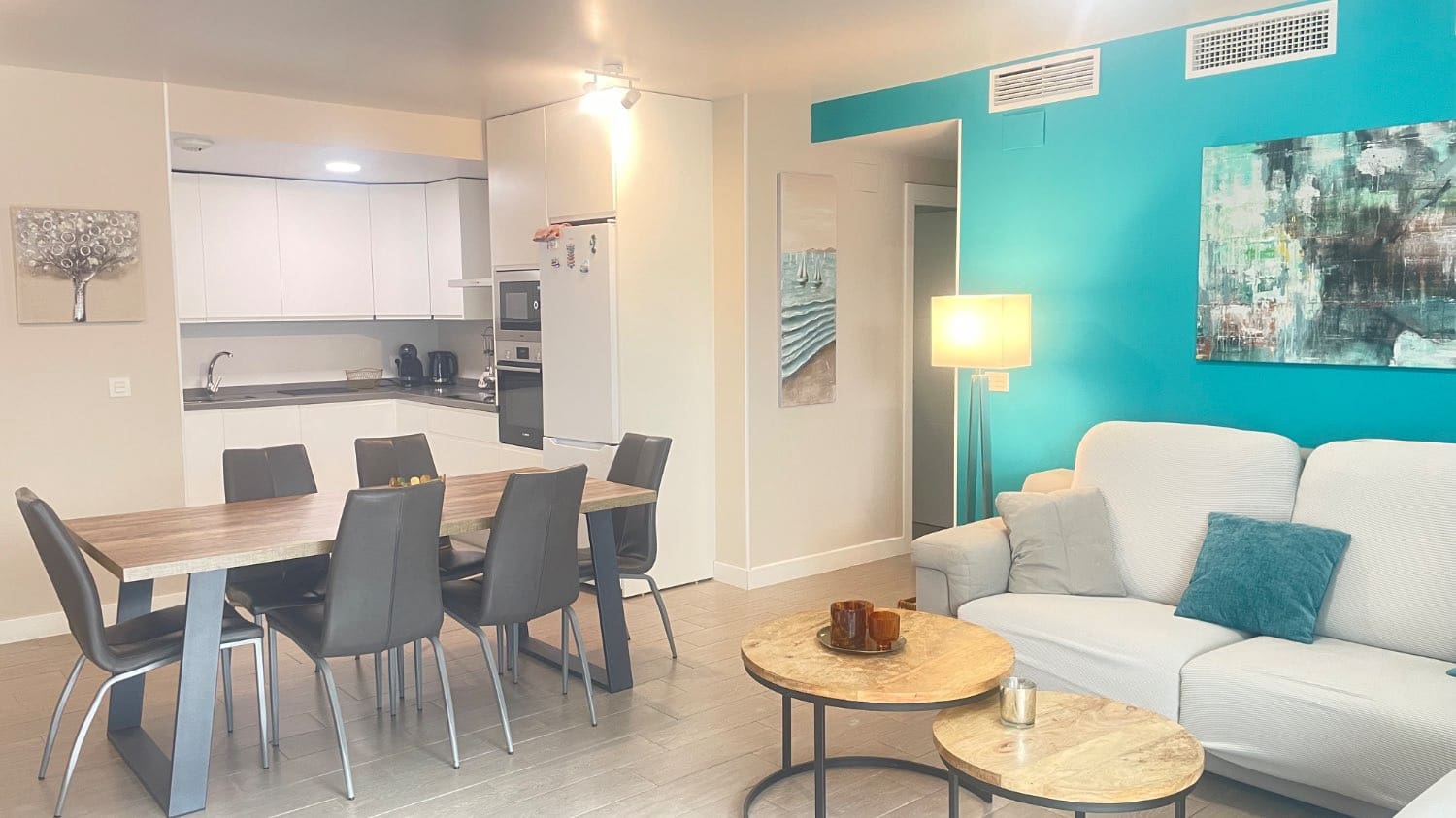 3 soveværelse Lejlighed til salg i Torrox med swimmingpool garage - € 415.000 (Ref: 9976873)