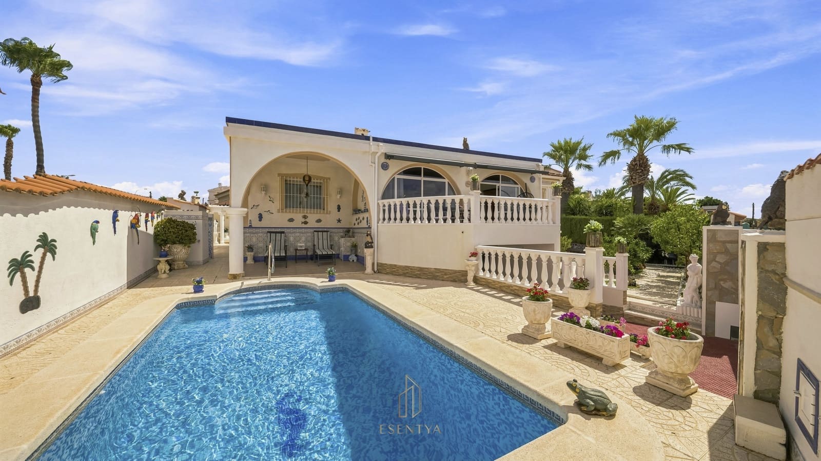 3 bedroom Villa for sale in Ciudad Quesada with pool garage - € 460,000 (Ref: 10014155)