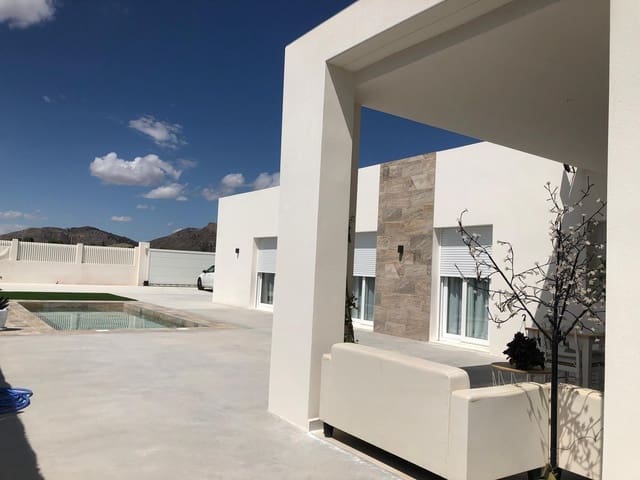 3 bedroom Villa for sale in Aspe with pool - € 376,500 (Ref: 10015201)