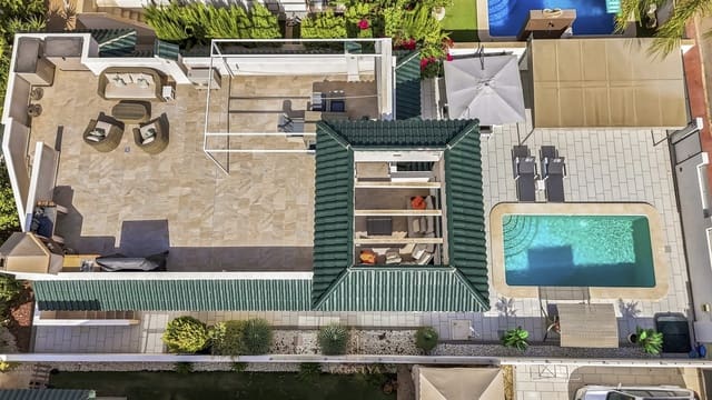 3 quarto Moradia para venda em Doña Pepa, Rojales com piscina garagem - 475 000 € (Ref: 10021581)