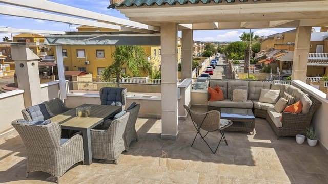 3 quarto Moradia para venda em Doña Pepa, Rojales com piscina garagem - 475 000 € (Ref: 10021581)