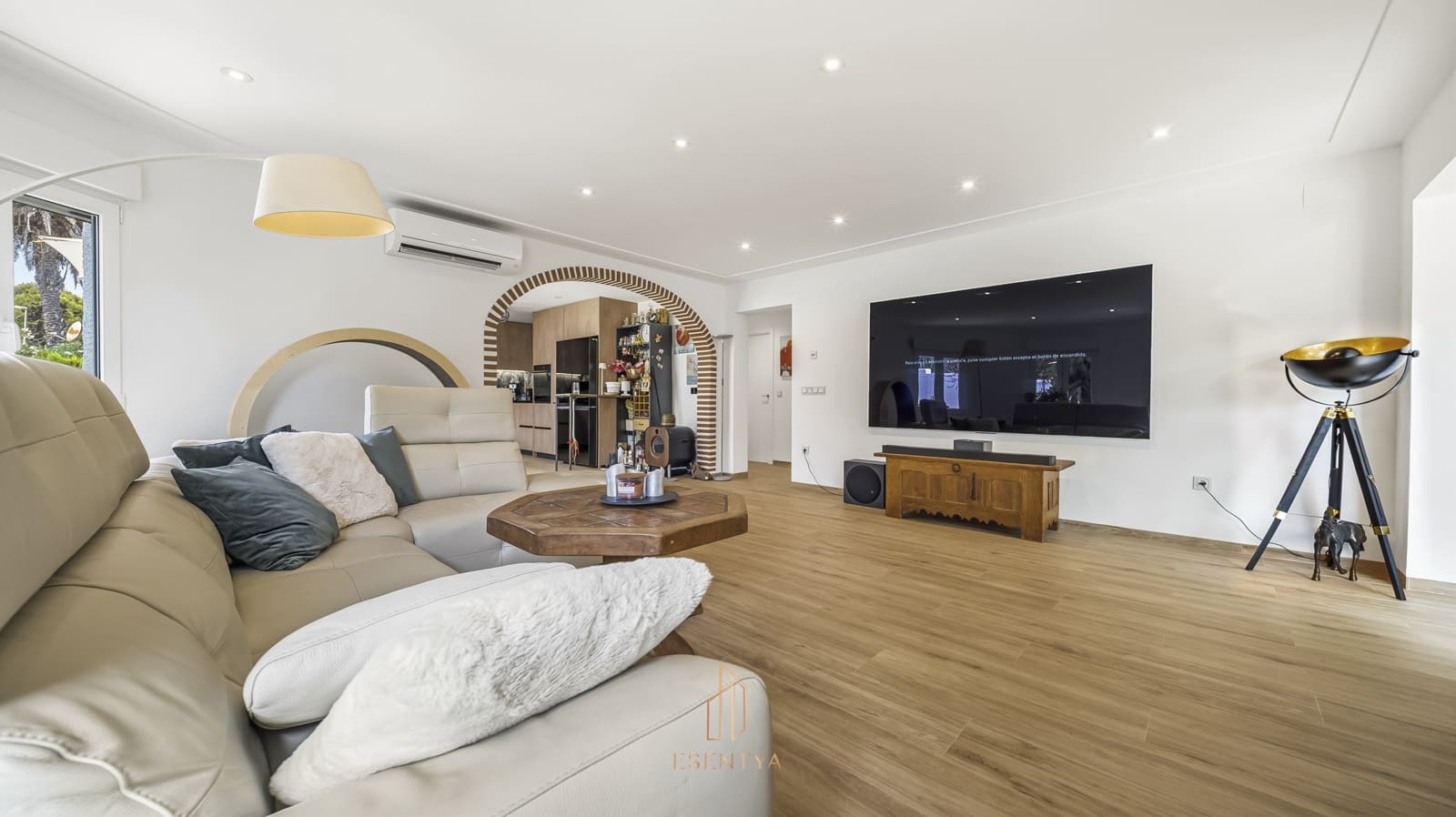 Chalet de 3 habitaciones en La Zenia en venta con garaje - 1.195.000 € (Ref: 10029709)