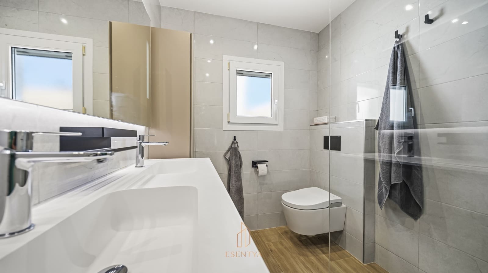 Chalet de 3 habitaciones en La Zenia en venta con garaje - 1.195.000 € (Ref: 10029709)