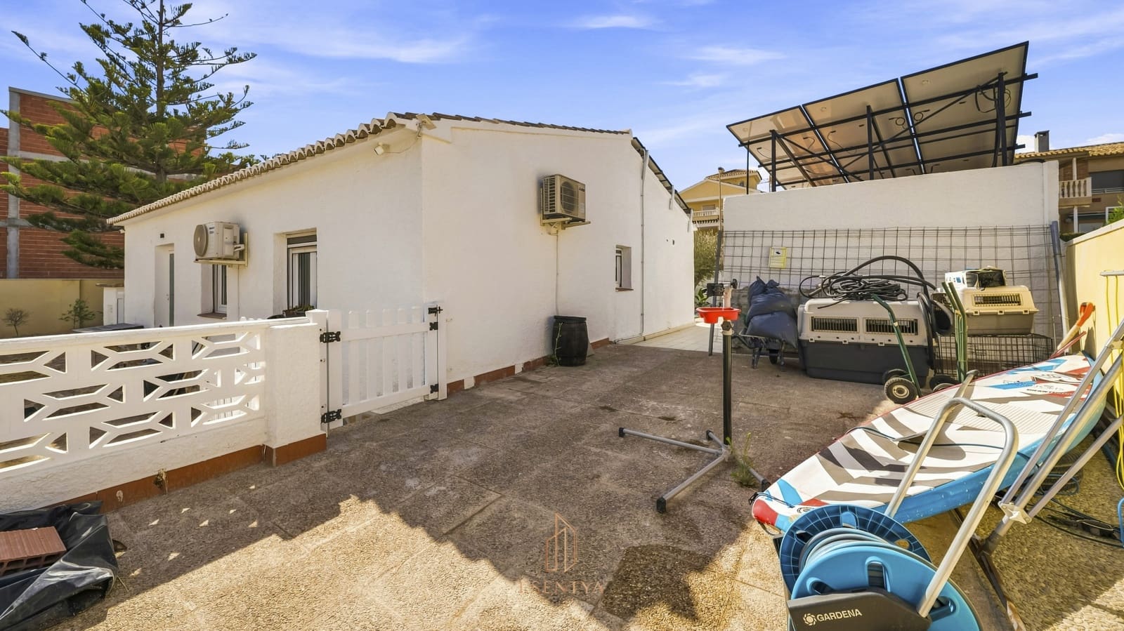 Chalet de 3 habitaciones en La Zenia en venta con garaje - 1.195.000 € (Ref: 10029709)
