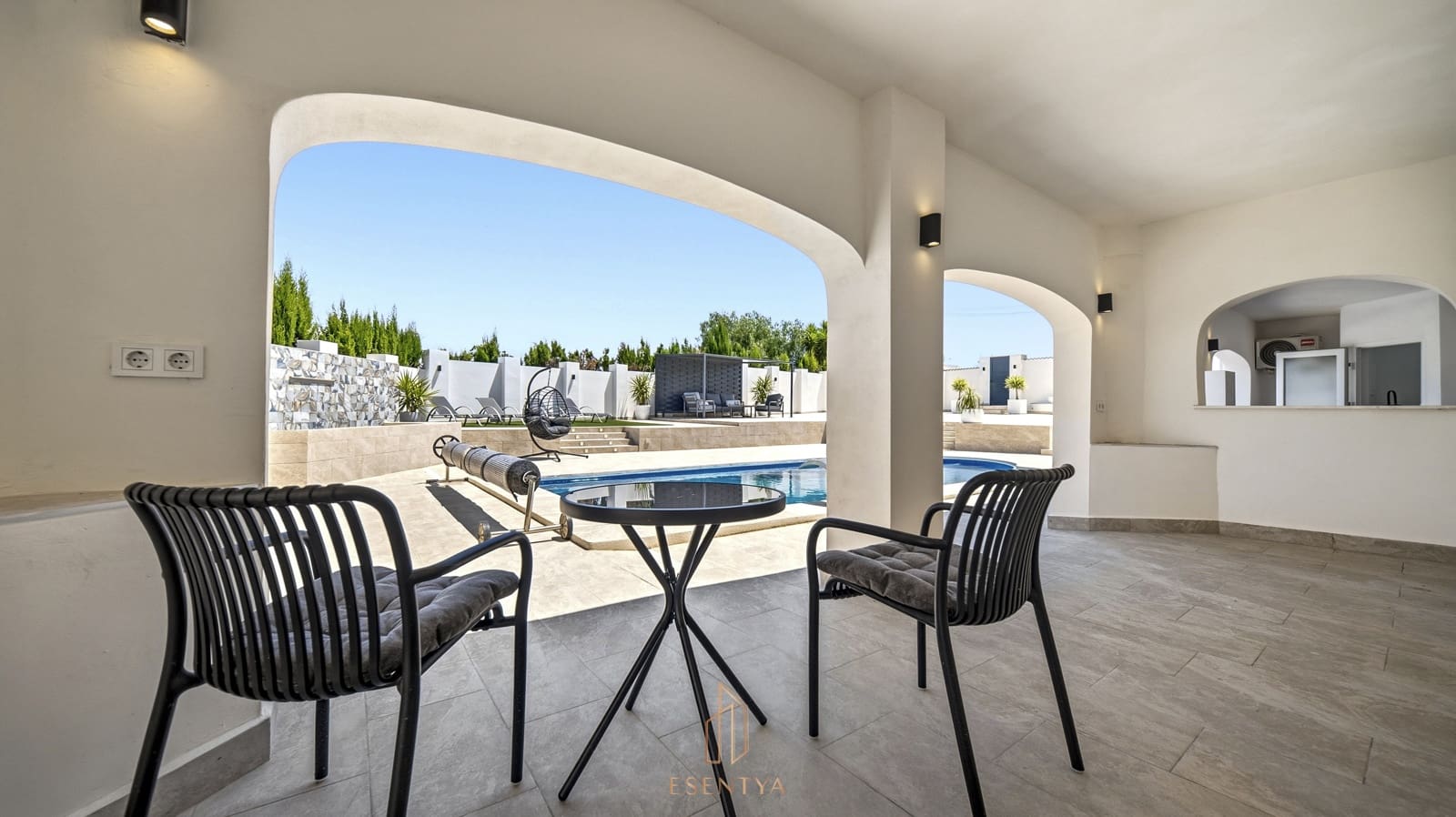 6 bedroom Villa for sale in La Marquesa with pool garage - € 1,195,000 (Ref: 10042156)