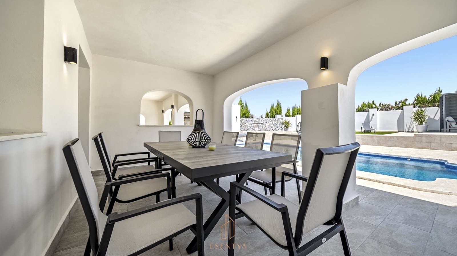 6 bedroom Villa for sale in La Marquesa with pool garage - € 1,195,000 (Ref: 10042156)