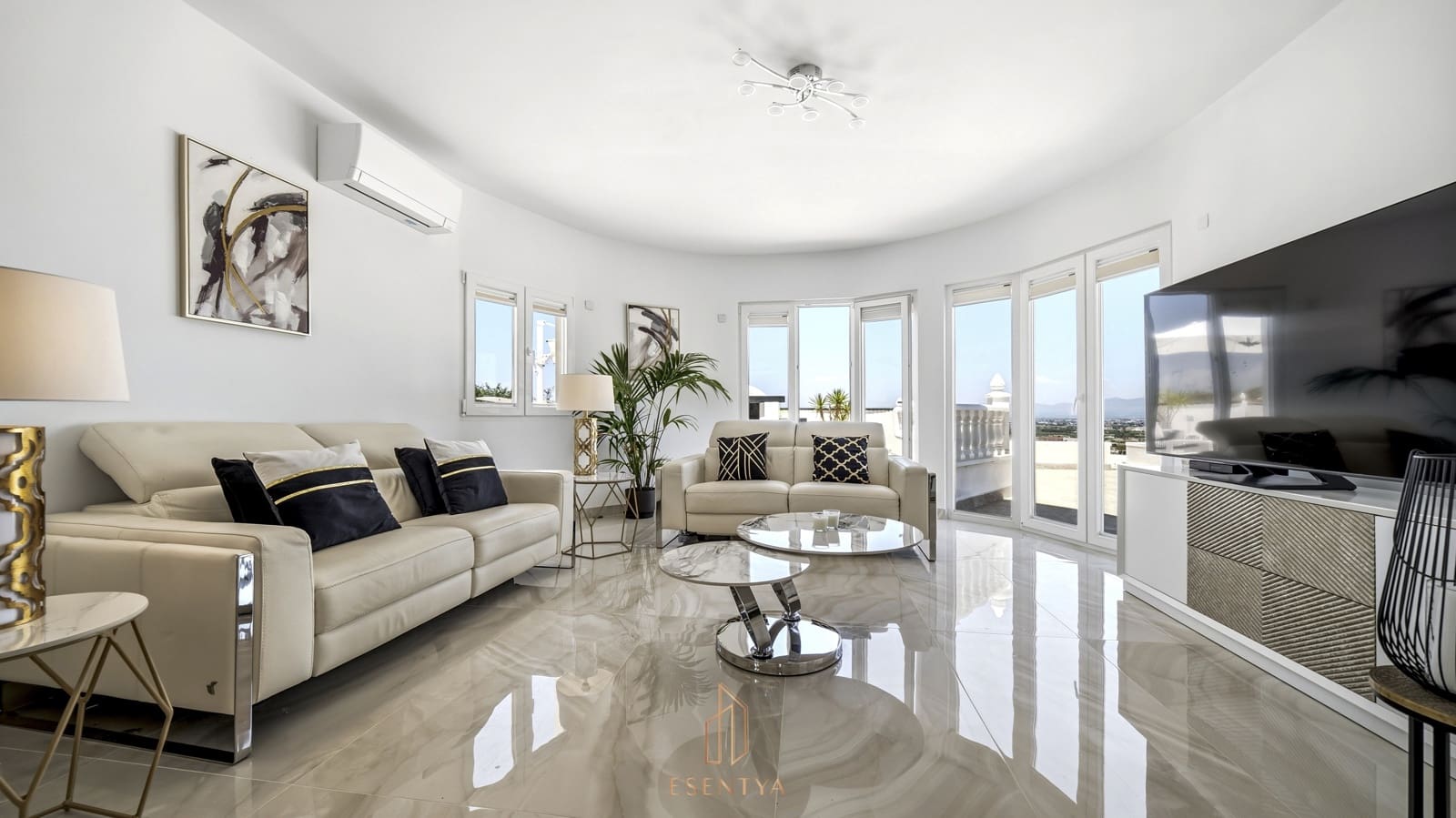 6 bedroom Villa for sale in La Marquesa with pool garage - € 1,195,000 (Ref: 10042156)