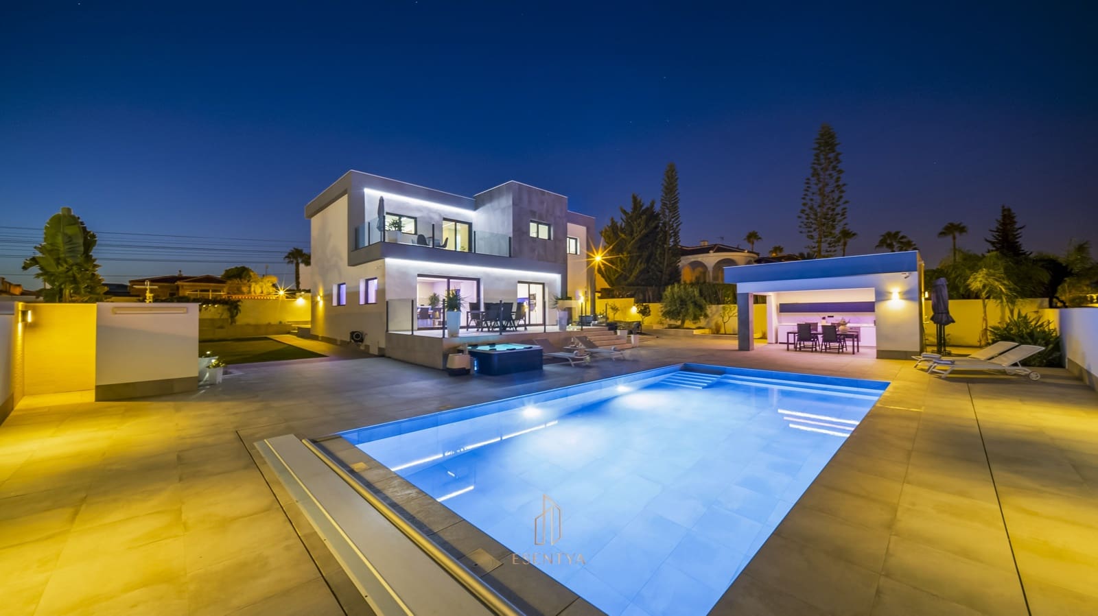 5 quarto Moradia para venda em Ciudad Quesada com piscina garagem - 1 375 000 € (Ref: 10046091)