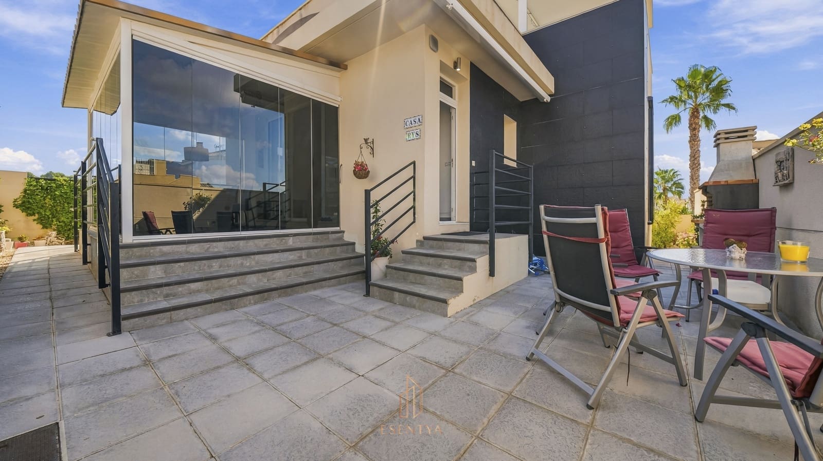 Chalet de 2 habitaciones en Ciudad Quesada en venta con piscina garaje - 279.000 € (Ref: 10112192)