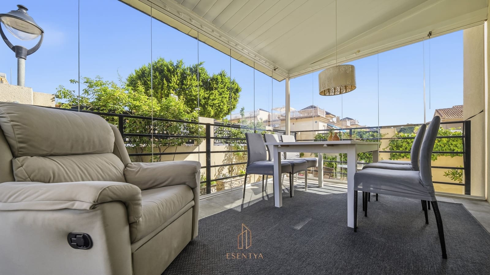 Chalet de 2 habitaciones en Ciudad Quesada en venta con piscina garaje - 279.000 € (Ref: 10112192)