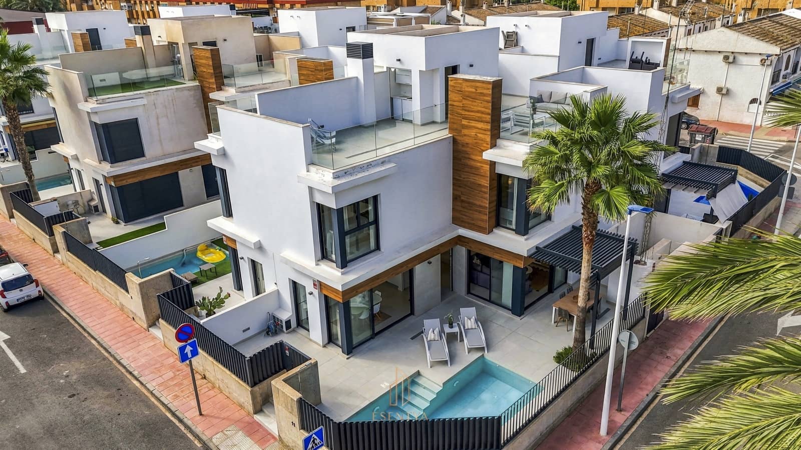4 bedroom Villa for sale in Santiago de la Ribera with pool garage - € 475,000 (Ref: 10130674)