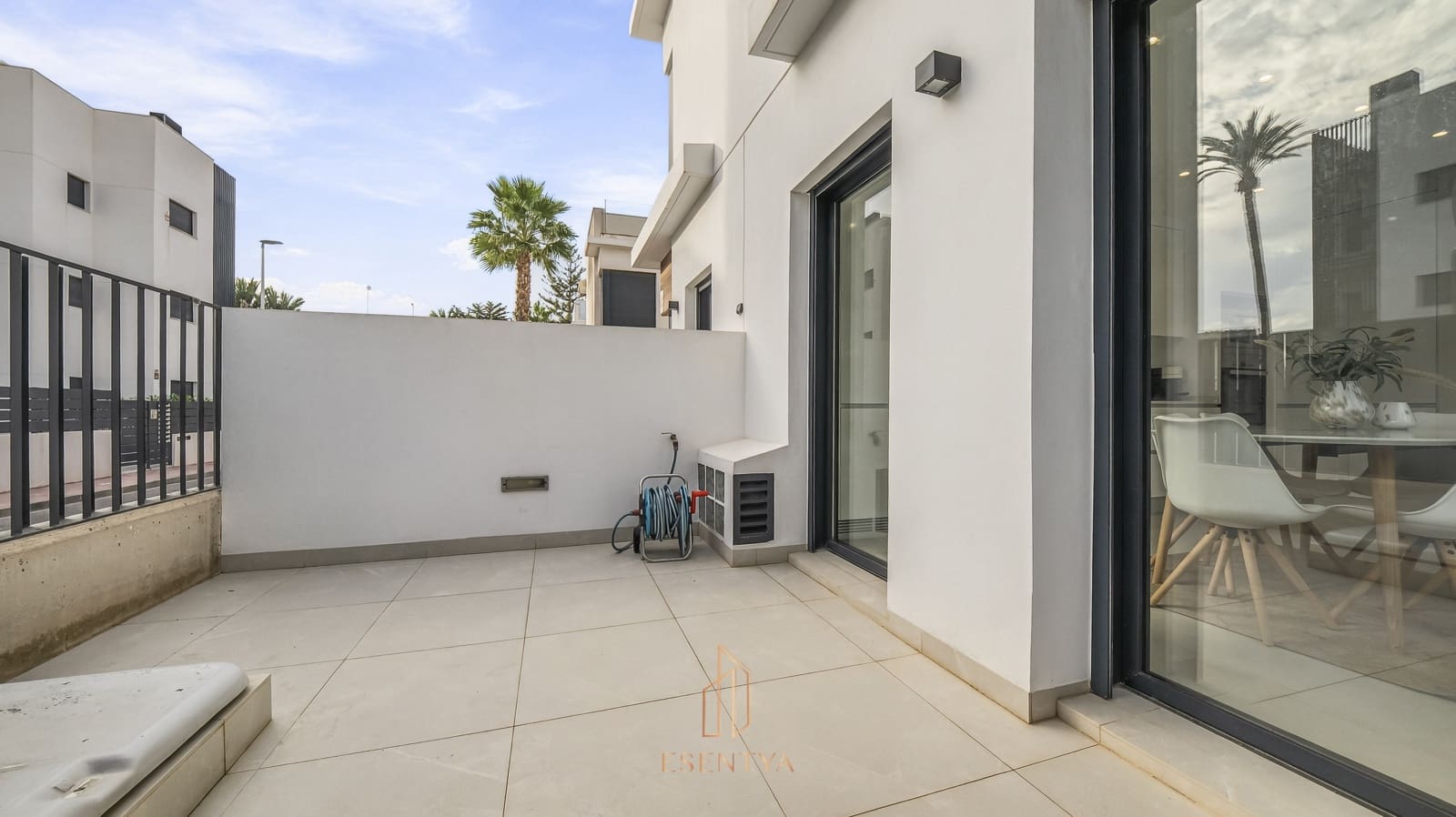 4 bedroom Villa for sale in Santiago de la Ribera with pool garage - € 475,000 (Ref: 10130674)