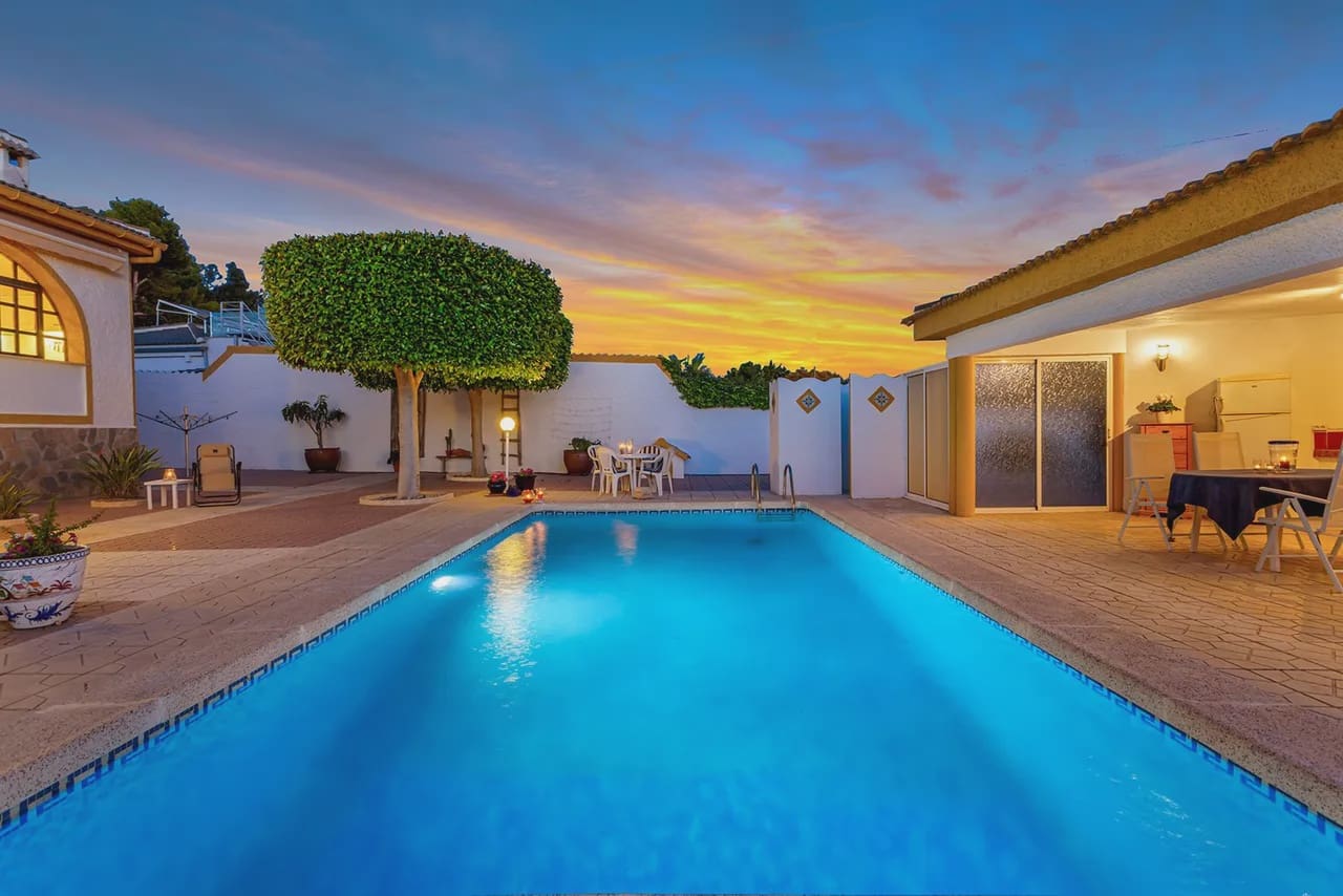 3 bedroom Villa for sale in Ciudad Quesada with pool garage - € 529,000 (Ref: 10148101)