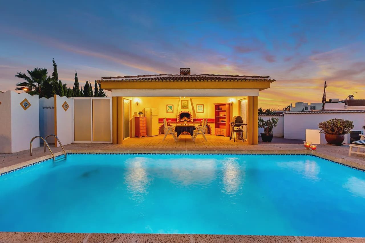 3 bedroom Villa for sale in Ciudad Quesada with pool garage - € 529,000 (Ref: 10148101)