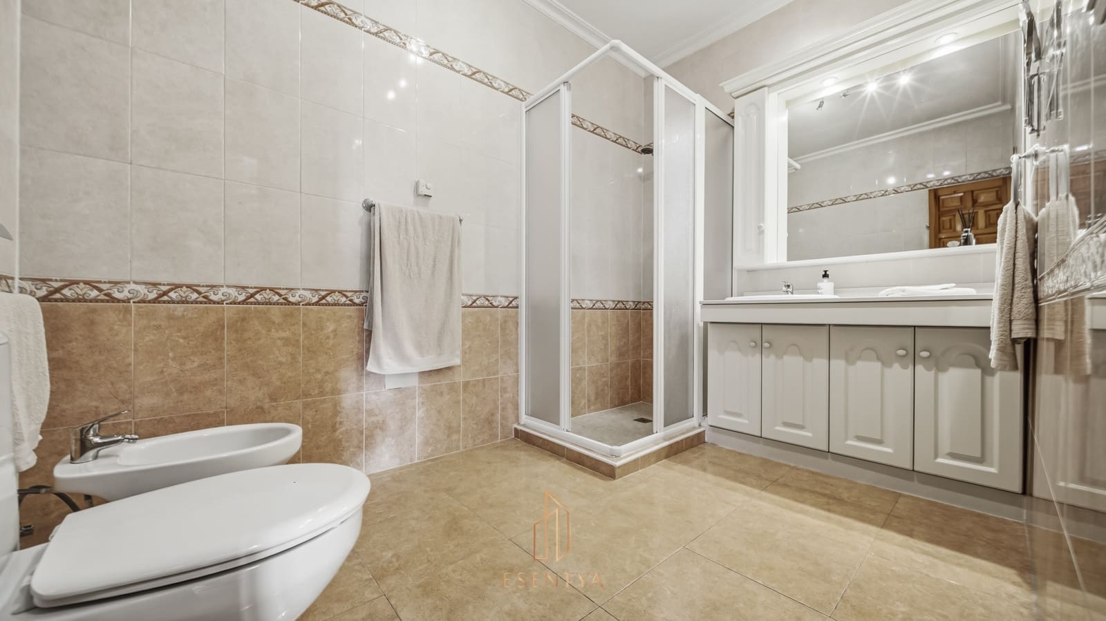 3 bedroom Villa for sale in Ciudad Quesada with pool garage - € 529,000 (Ref: 10148101)