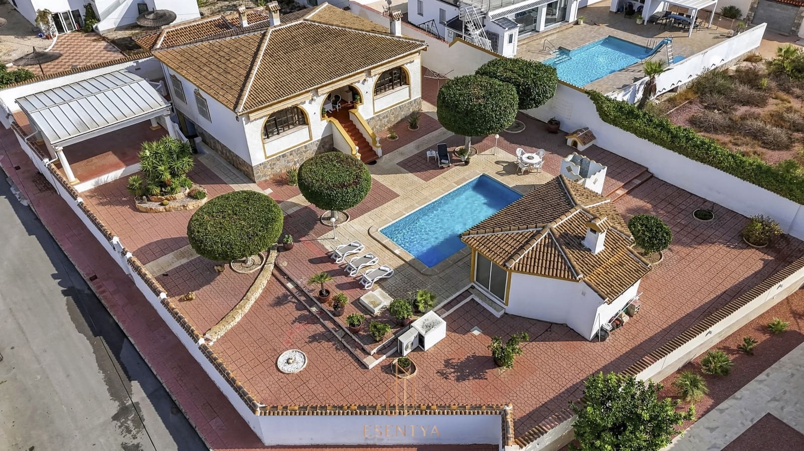3 bedroom Villa for sale in Ciudad Quesada with pool garage - € 529,000 (Ref: 10148101)