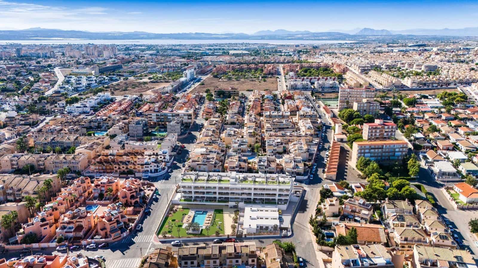 2 Zimmer Penthouse zu verkaufen in Torrevieja mit Pool Garage - 399.900 € (Ref: 10171180)