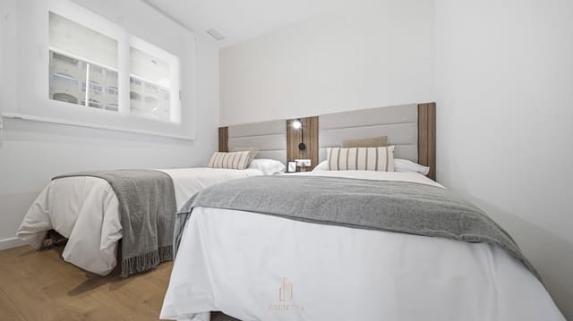 3 soveværelse Penthouse til salg i Torreblanca, Torrevieja med swimmingpool garage - € 540.000 (Ref: 7859760)