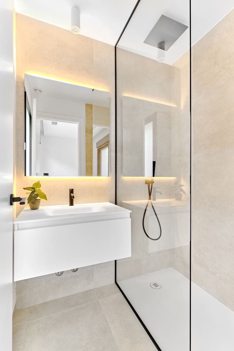 3 quarto Apartamento para venda em Las Colinas Golf com piscina garagem - 685 000 € (Ref: 8545812)