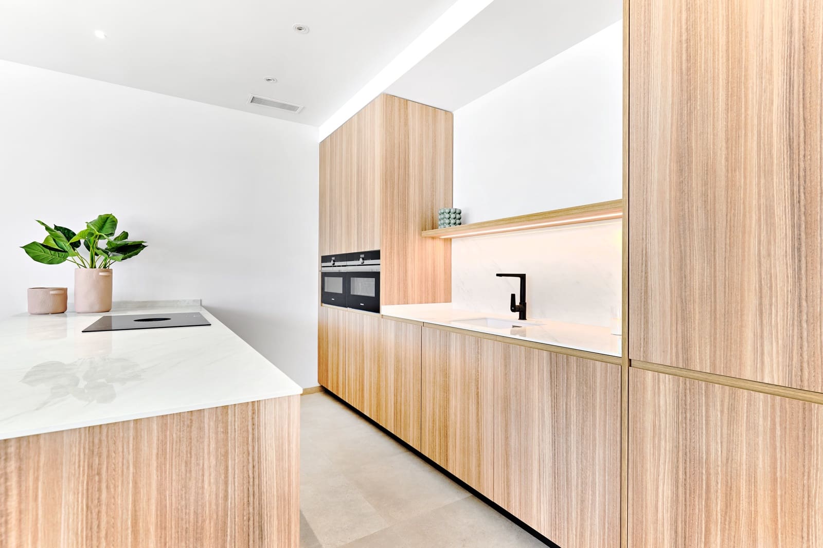 3 quarto Apartamento para venda em Las Colinas Golf com piscina garagem - 685 000 € (Ref: 8545812)