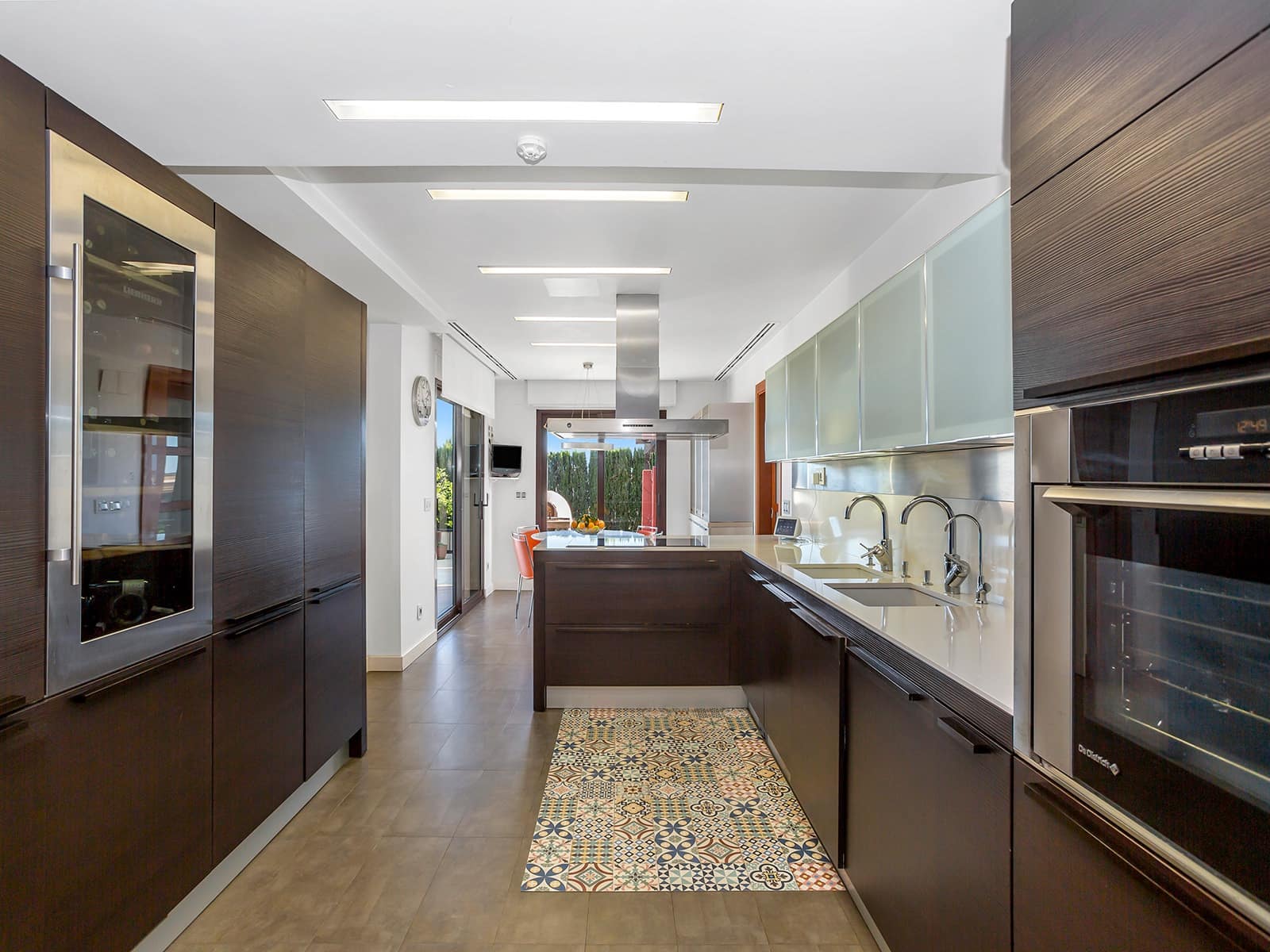 6 bedroom Villa for sale in Algorfa with pool garage - € 1,550,000 (Ref: 8545819)