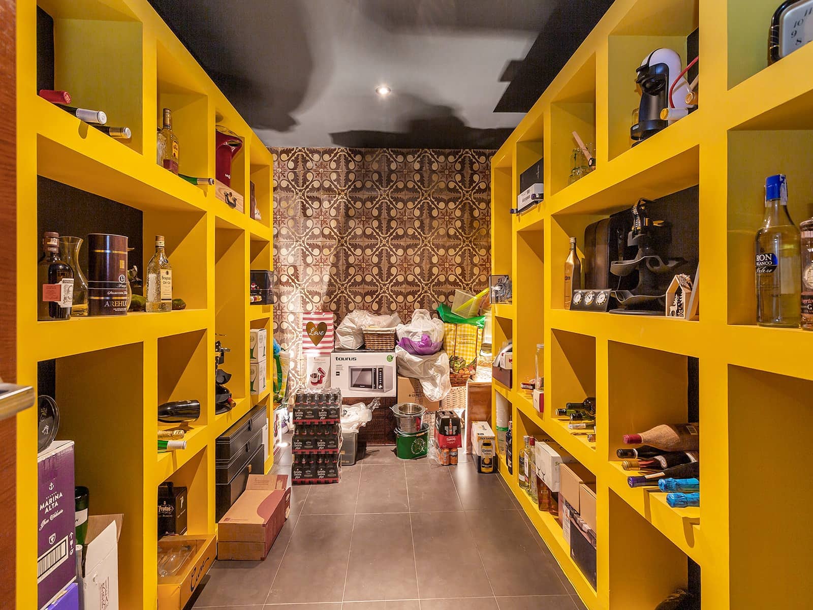 6 bedroom Villa for sale in Algorfa with pool garage - € 1,550,000 (Ref: 8545819)