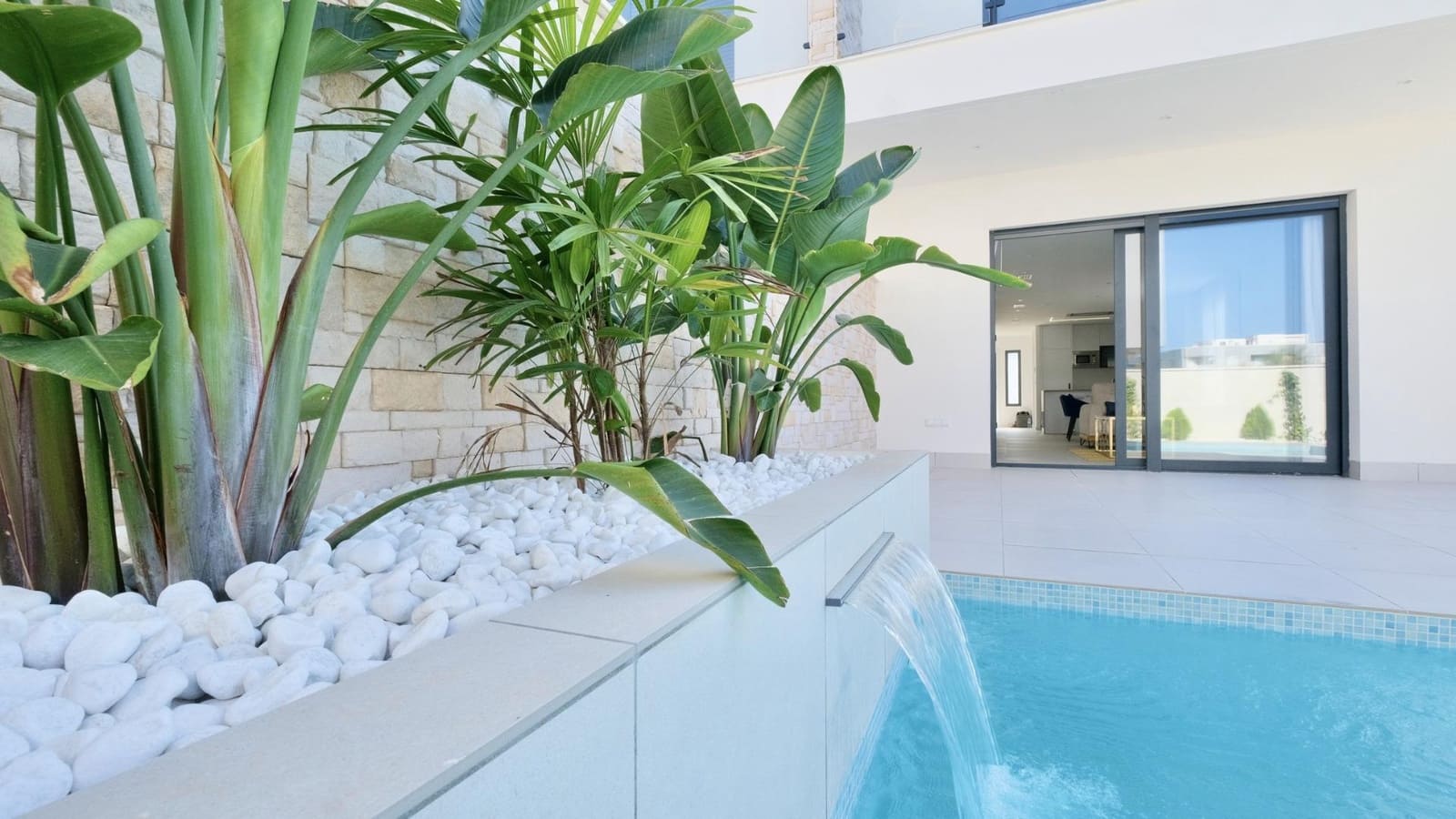 4 soveværelse Villa til salg i Guardamar del Segura med swimmingpool garage - € 507.050 (Ref: 8615654)