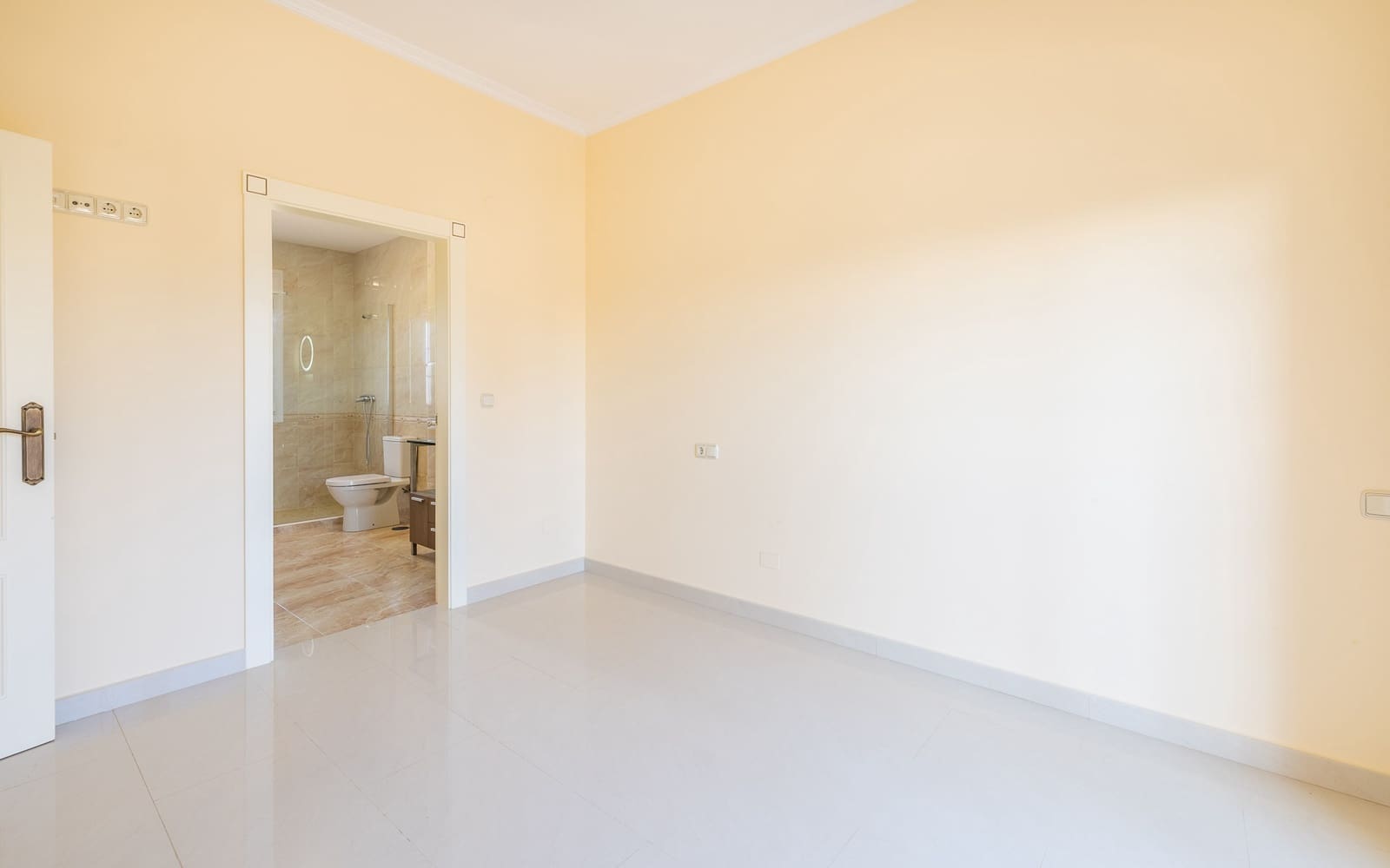 4 soverom Villa til salgs i Cabo Roig med svømmebasseng garasje - € 910 000 (Ref: 8703453)