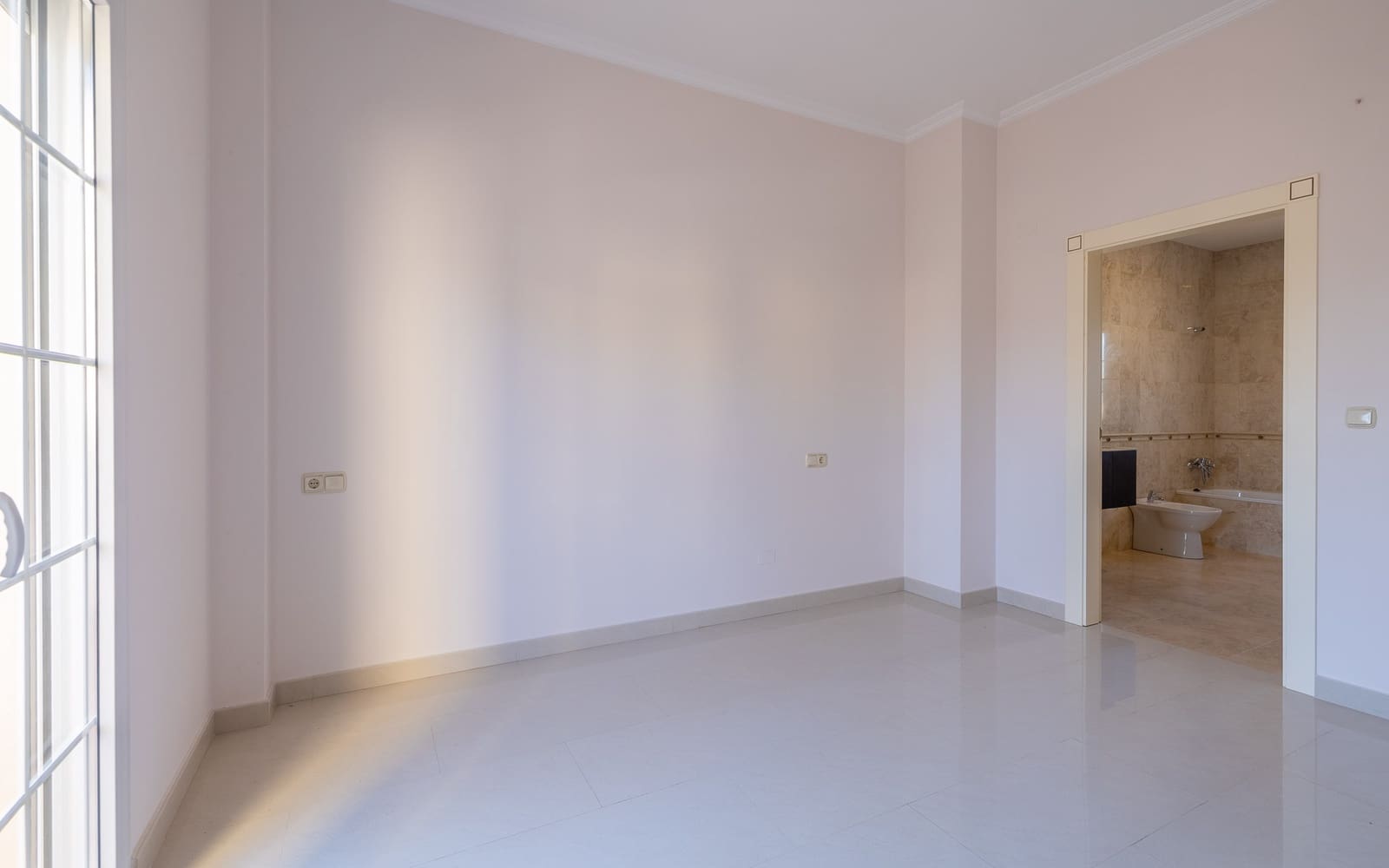 4 soverom Villa til salgs i Cabo Roig med svømmebasseng garasje - € 910 000 (Ref: 8703453)