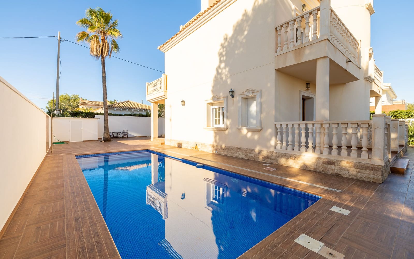 4 soverom Villa til salgs i Cabo Roig med svømmebasseng garasje - € 910 000 (Ref: 8703453)