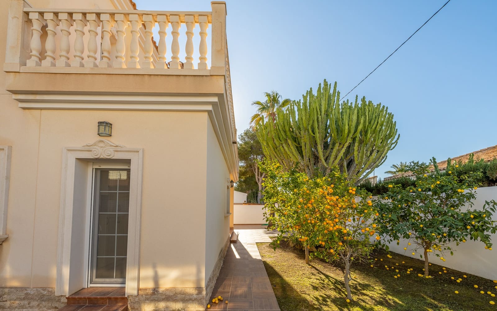 4 soverom Villa til salgs i Cabo Roig med svømmebasseng garasje - € 910 000 (Ref: 8703453)