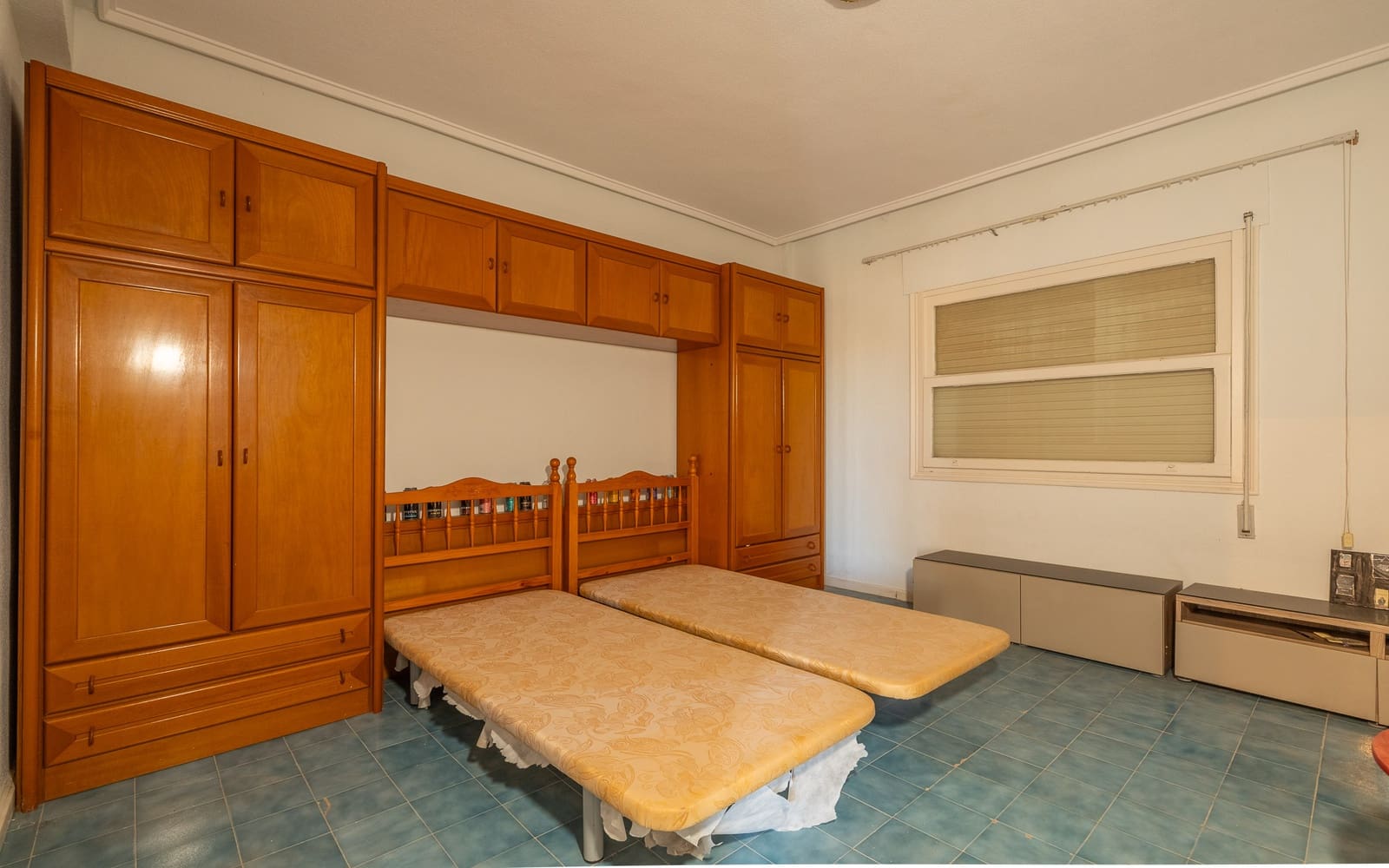 6 soverom Villa til salgs i Los Montesinos med svømmebasseng garasje - € 387 000 (Ref: 8789781)