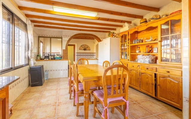 6 soverom Villa til salgs i Los Montesinos med svømmebasseng garasje - € 387 000 (Ref: 8789781)