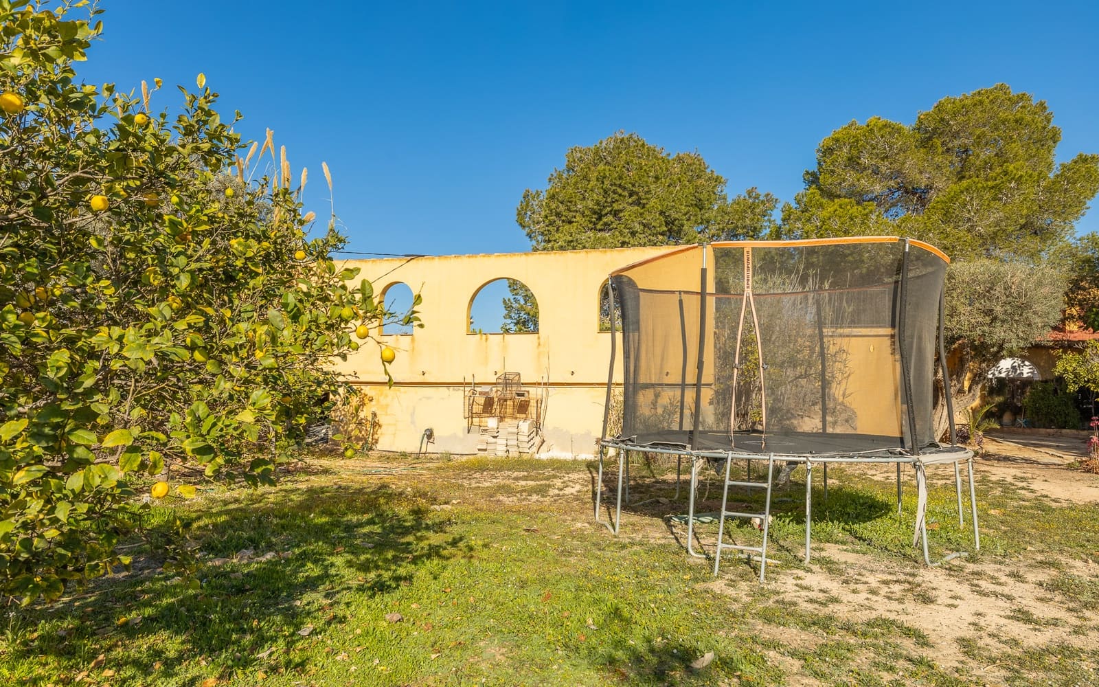 6 soverom Villa til salgs i Los Montesinos med svømmebasseng garasje - € 387 000 (Ref: 8789781)