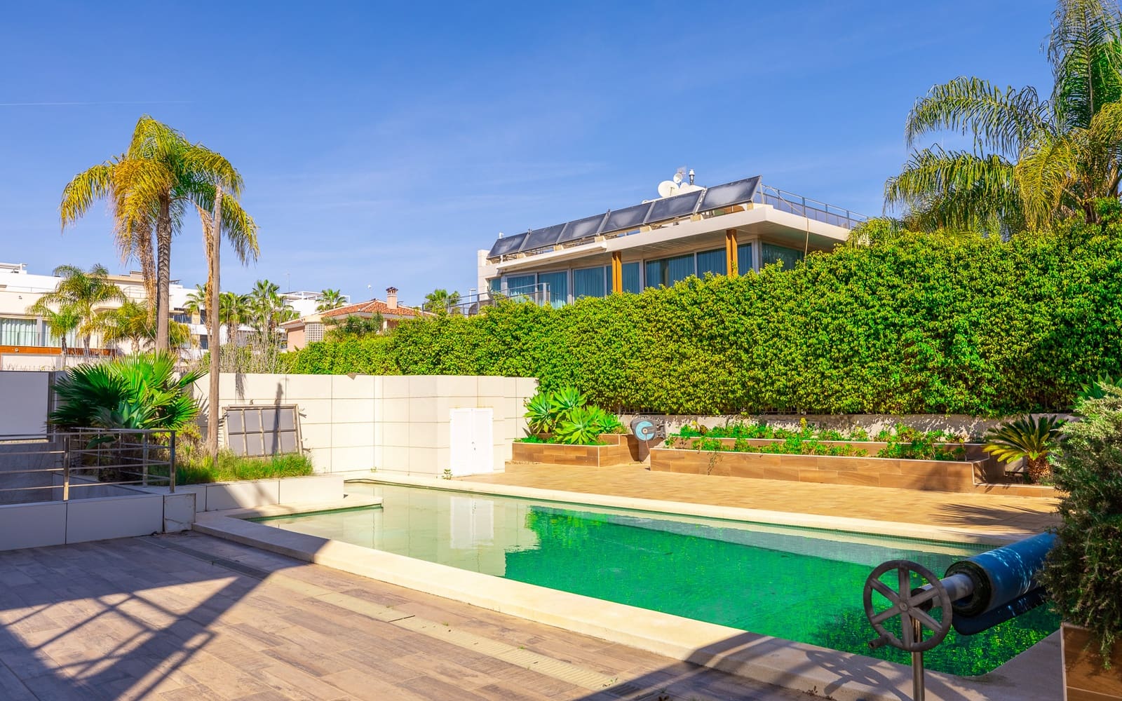 2 soveværelse Villa til salg i La Zenia med swimmingpool garage - € 1.100.000 (Ref: 8820593)