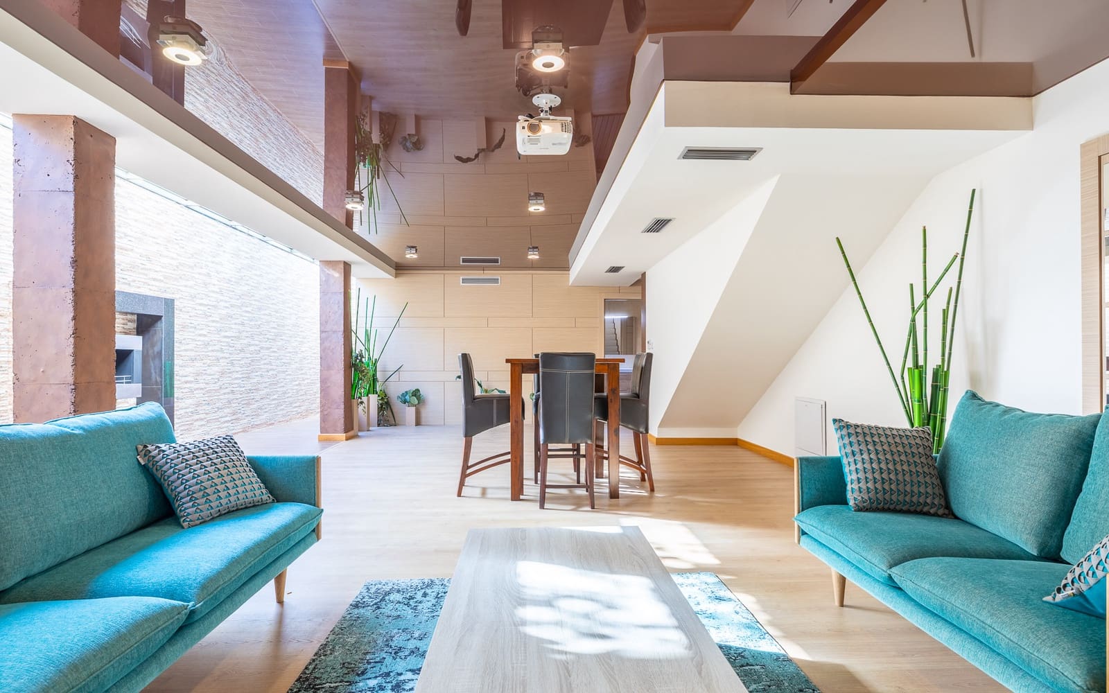 2 soveværelse Villa til salg i La Zenia med swimmingpool garage - € 1.100.000 (Ref: 8820593)