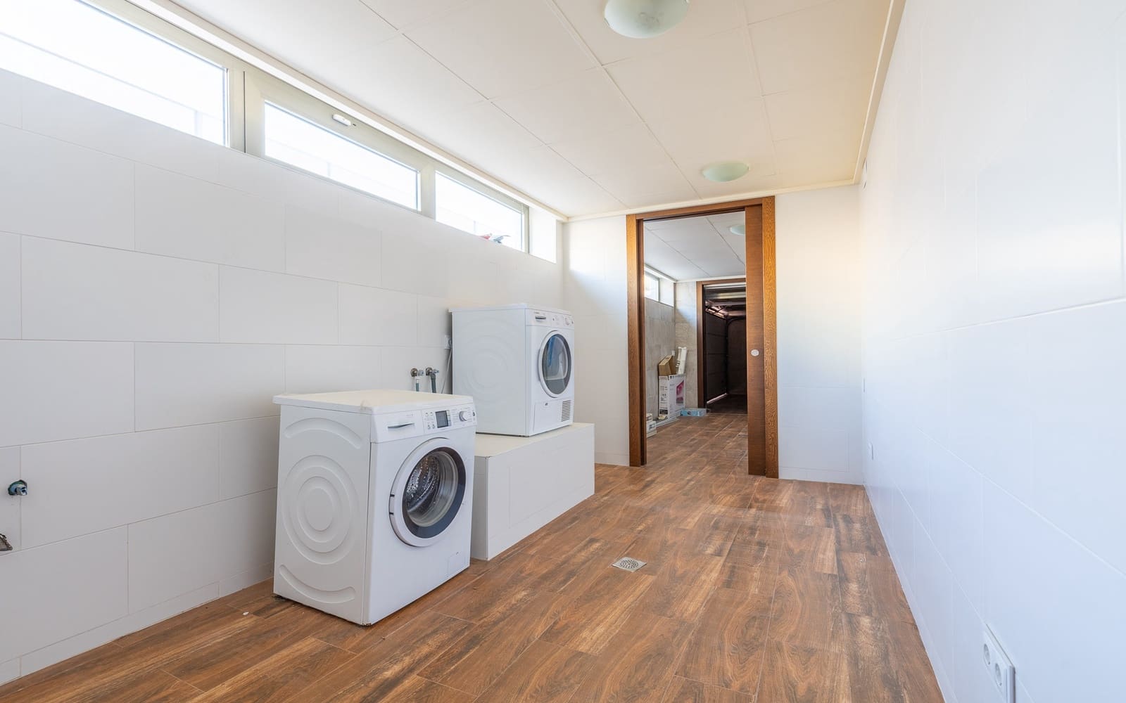 2 soveværelse Villa til salg i La Zenia med swimmingpool garage - € 1.100.000 (Ref: 8820593)