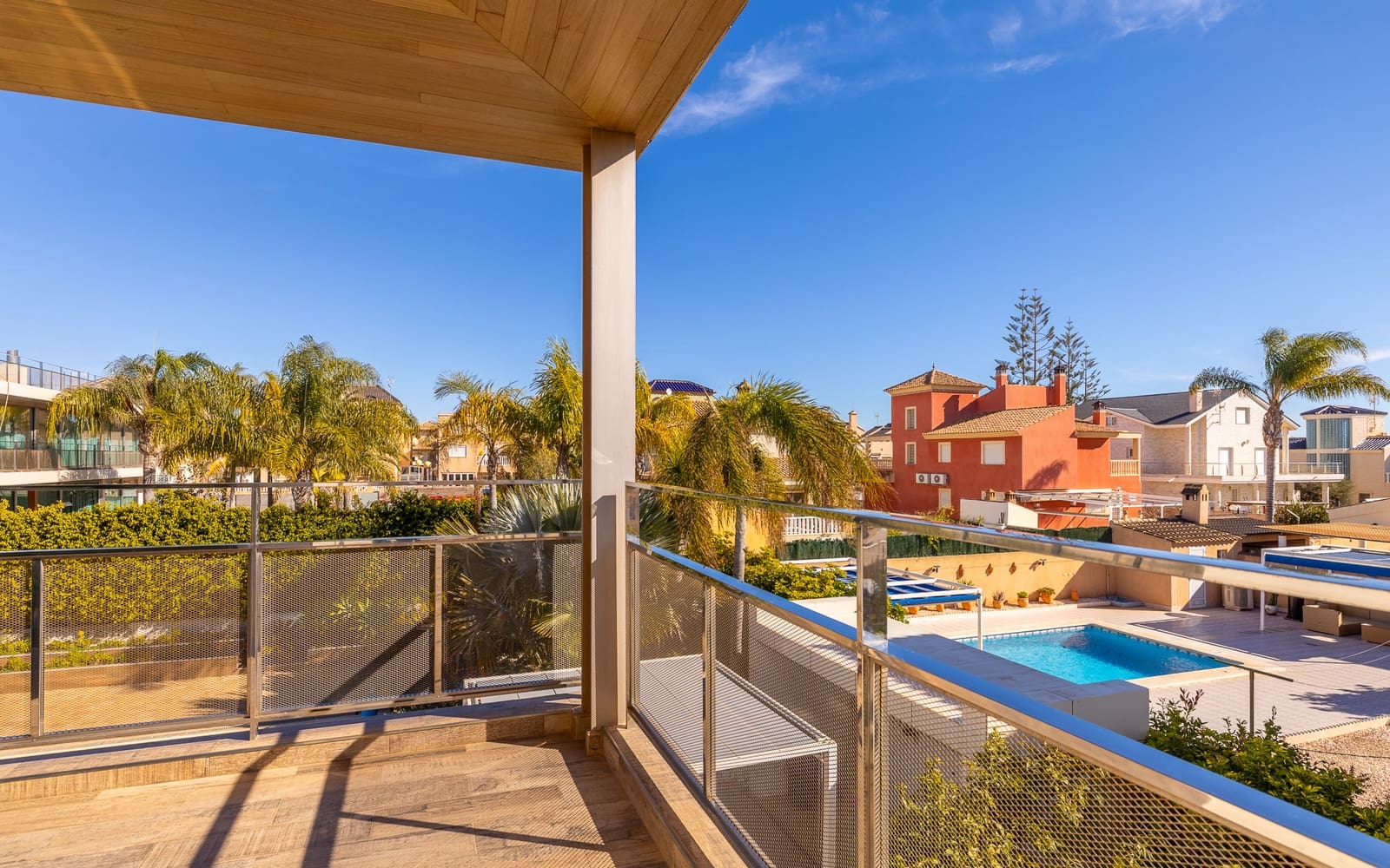 2 soveværelse Villa til salg i La Zenia med swimmingpool garage - € 1.100.000 (Ref: 8820593)