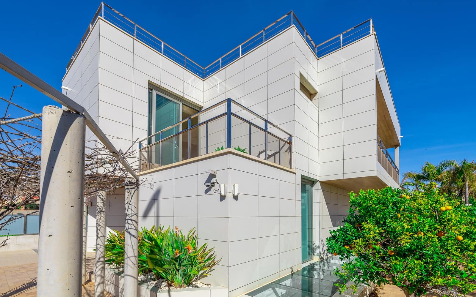 2 soveværelse Villa til salg i La Zenia med swimmingpool garage - € 1.100.000 (Ref: 8820593)