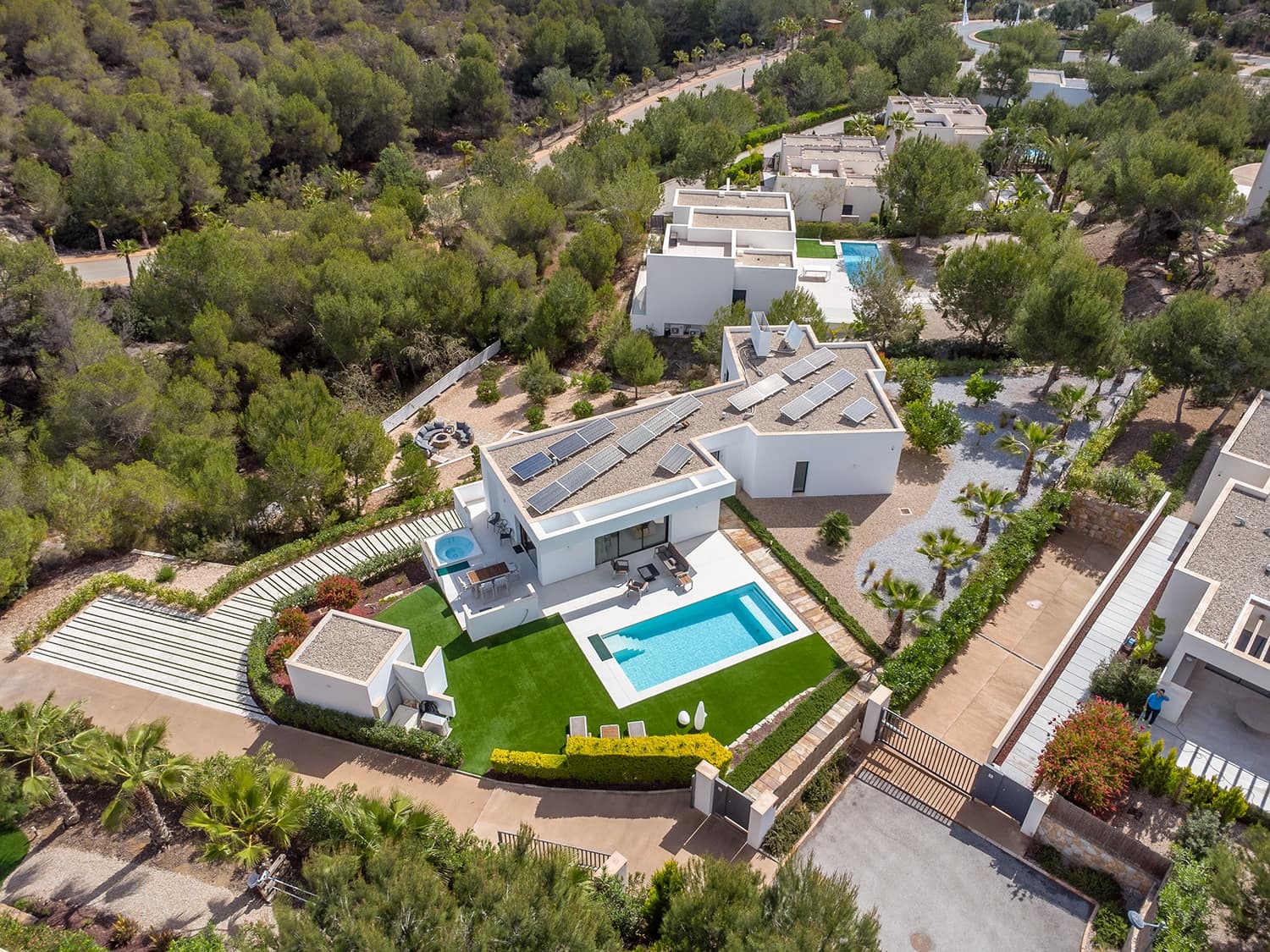 4 quarto Moradia para venda em Las Colinas Golf com piscina garagem - 1 450 000 € (Ref: 8823405)