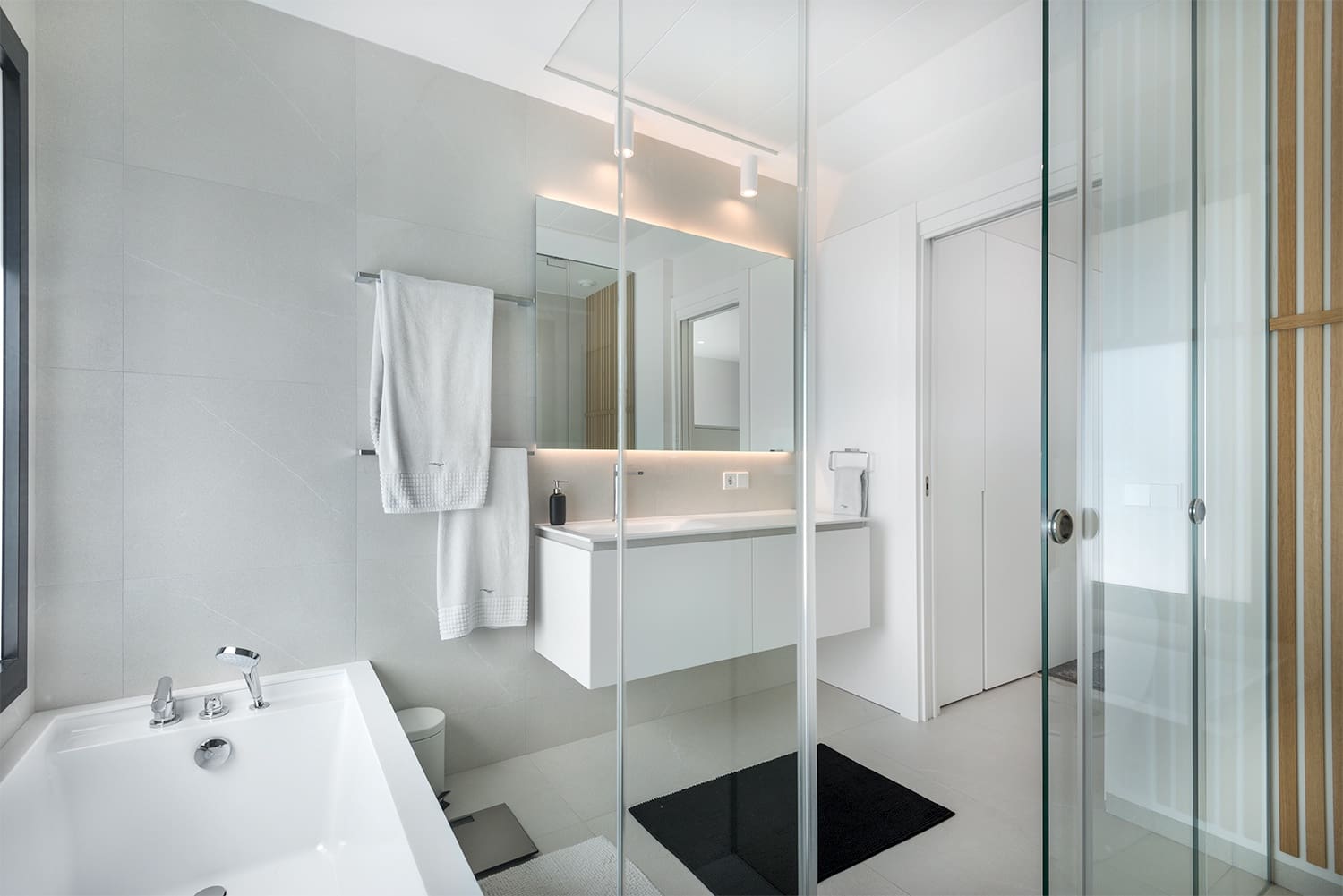 4 quarto Moradia para venda em Las Colinas Golf com piscina garagem - 1 450 000 € (Ref: 8823405)