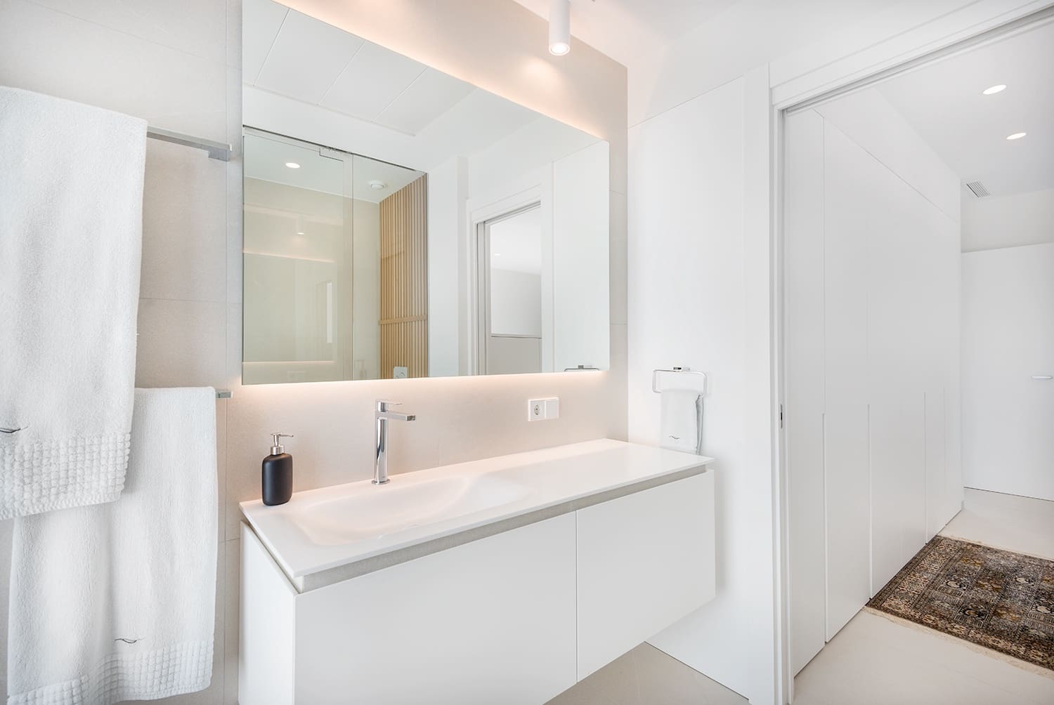 4 quarto Moradia para venda em Las Colinas Golf com piscina garagem - 1 450 000 € (Ref: 8823405)