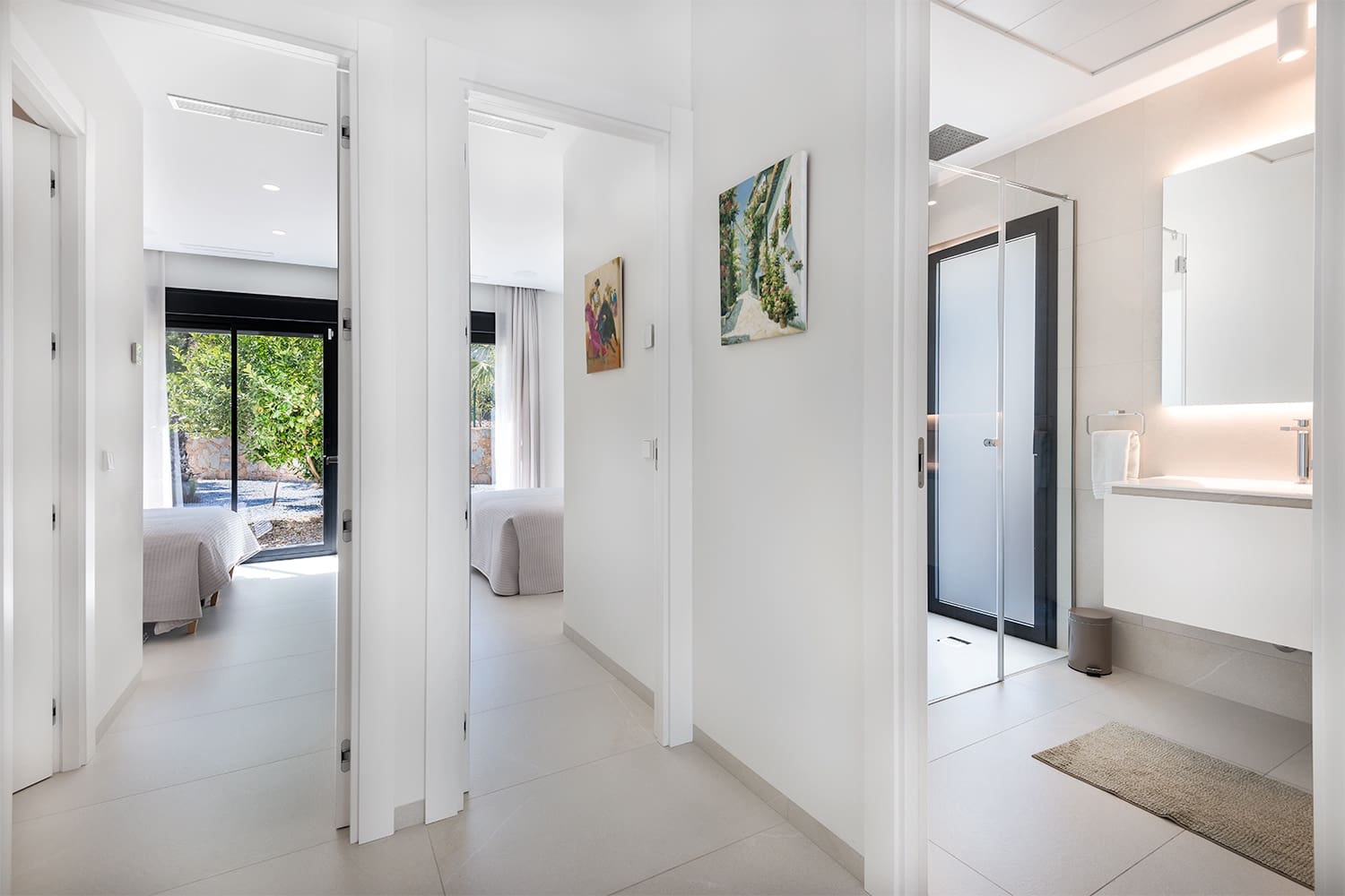 4 quarto Moradia para venda em Las Colinas Golf com piscina garagem - 1 450 000 € (Ref: 8823405)