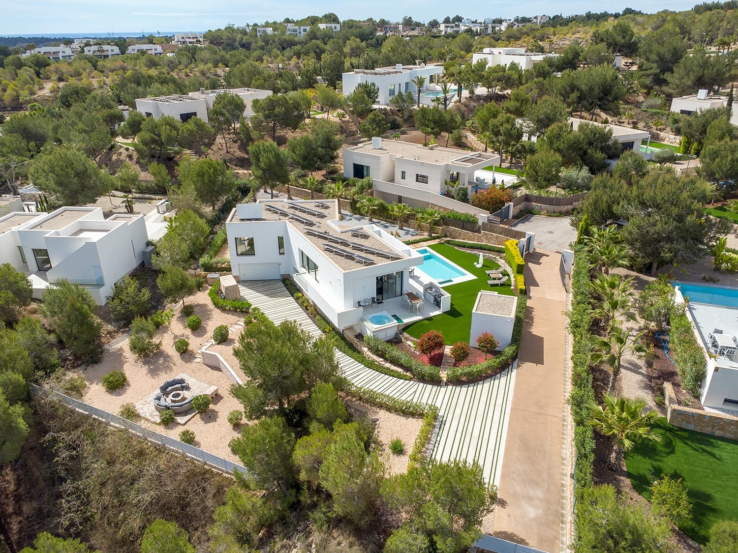 4 quarto Moradia para venda em Las Colinas Golf com piscina garagem - 1 450 000 € (Ref: 8823405)