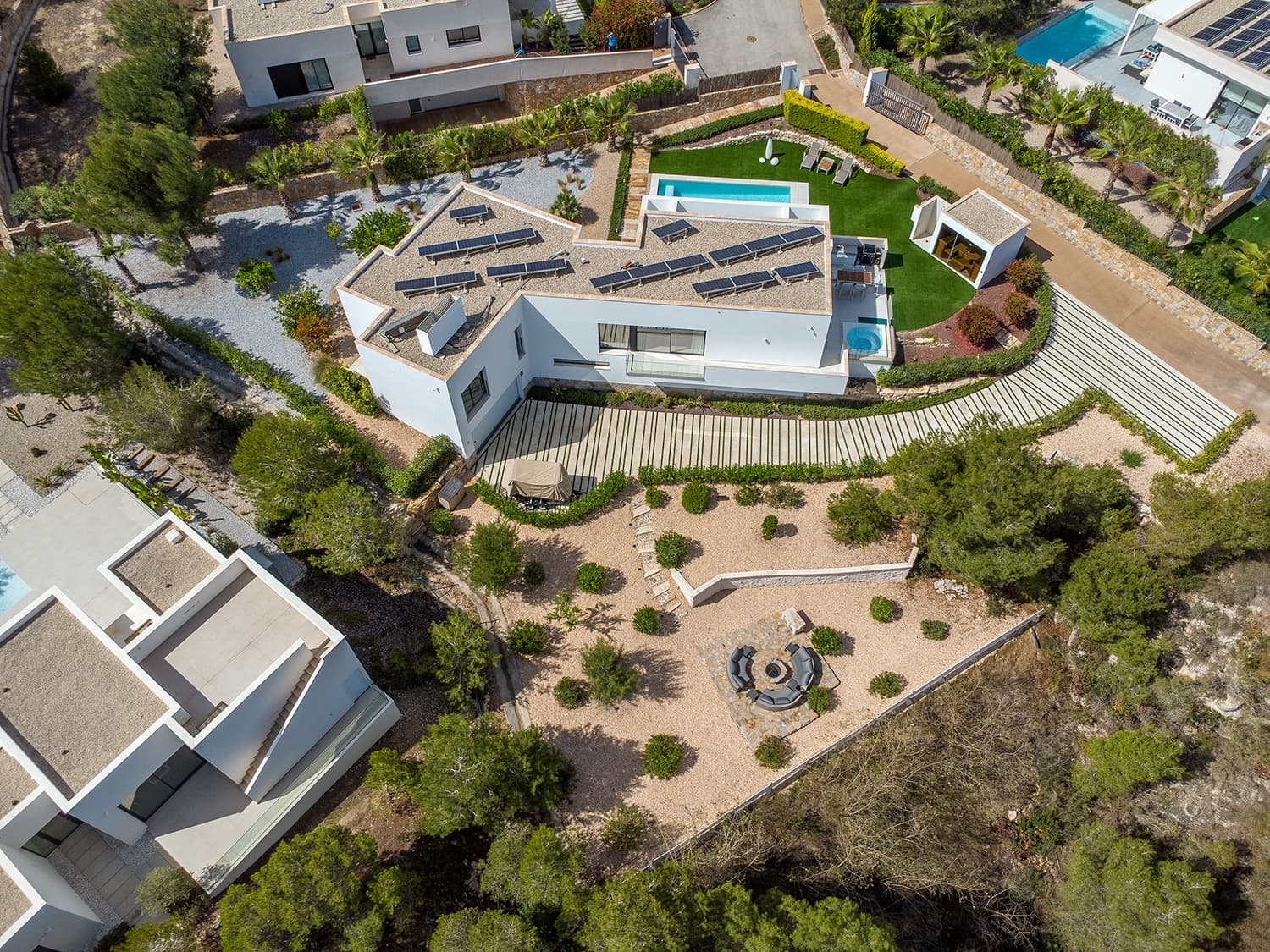 4 quarto Moradia para venda em Las Colinas Golf com piscina garagem - 1 450 000 € (Ref: 8823405)