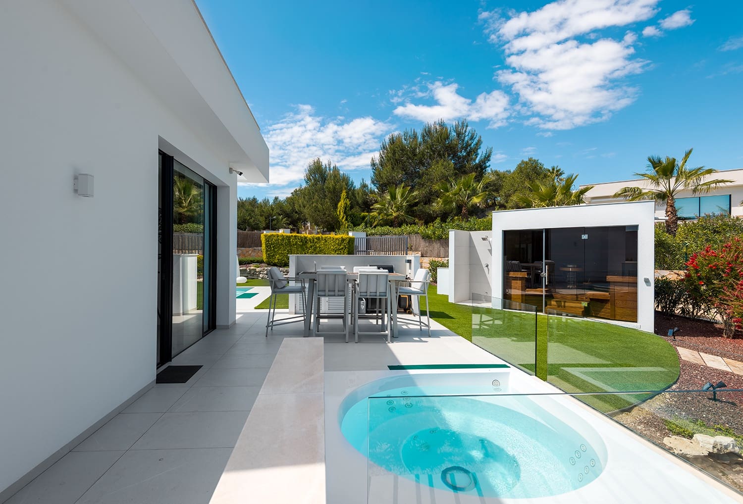 4 quarto Moradia para venda em Las Colinas Golf com piscina garagem - 1 450 000 € (Ref: 8823405)