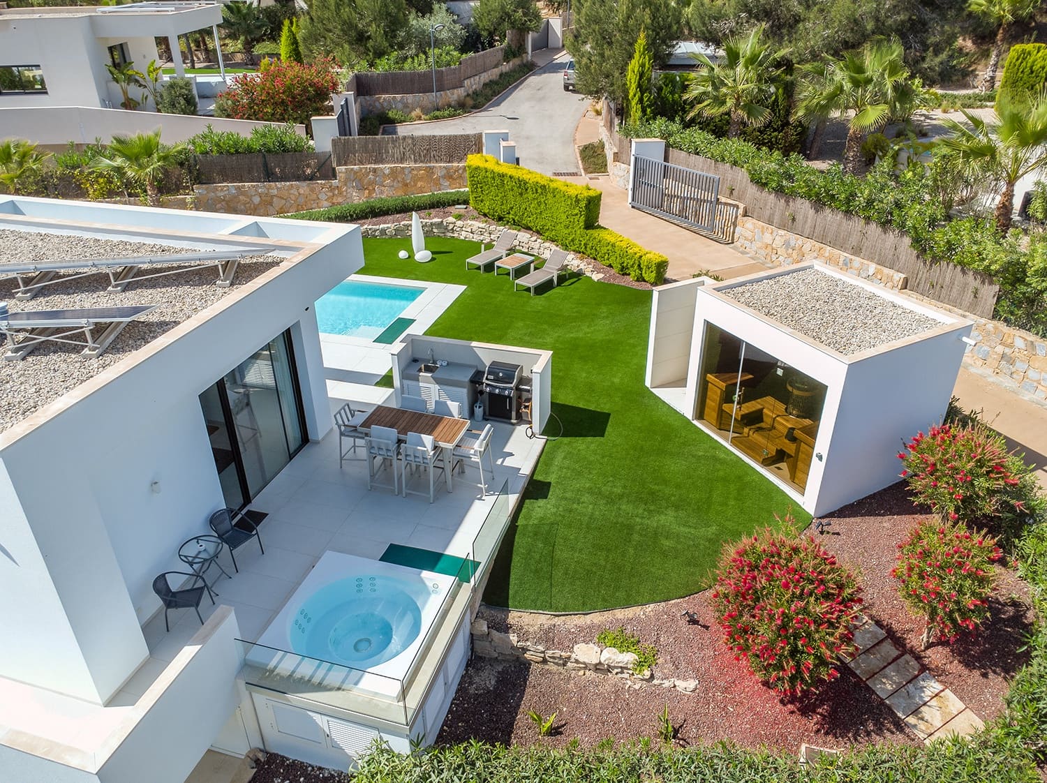 4 quarto Moradia para venda em Las Colinas Golf com piscina garagem - 1 450 000 € (Ref: 8823405)