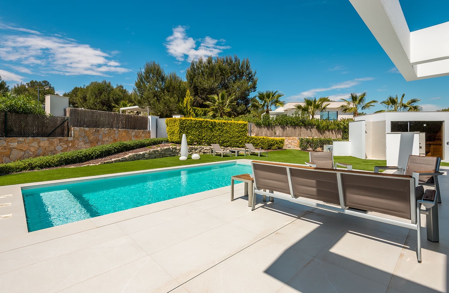 4 quarto Moradia para venda em Las Colinas Golf com piscina garagem - 1 450 000 € (Ref: 8823405)