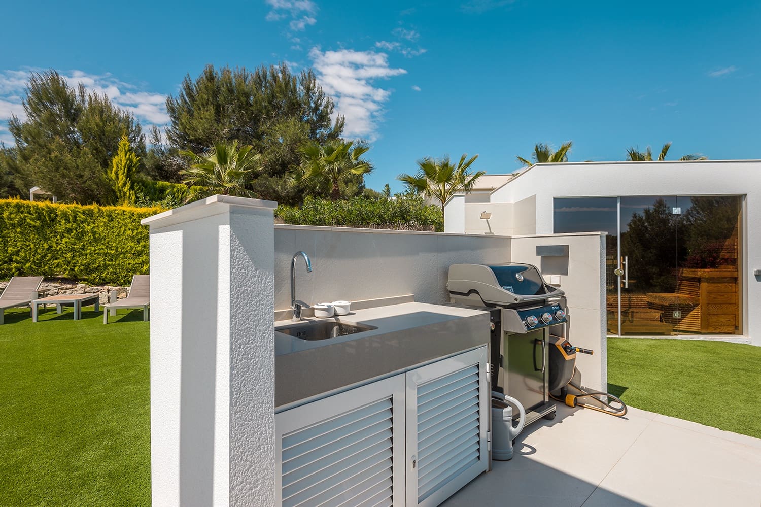 4 quarto Moradia para venda em Las Colinas Golf com piscina garagem - 1 450 000 € (Ref: 8823405)